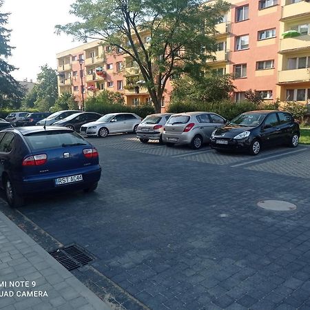 Apartament Na Parterze Stalowa Wola Eksteriør billede