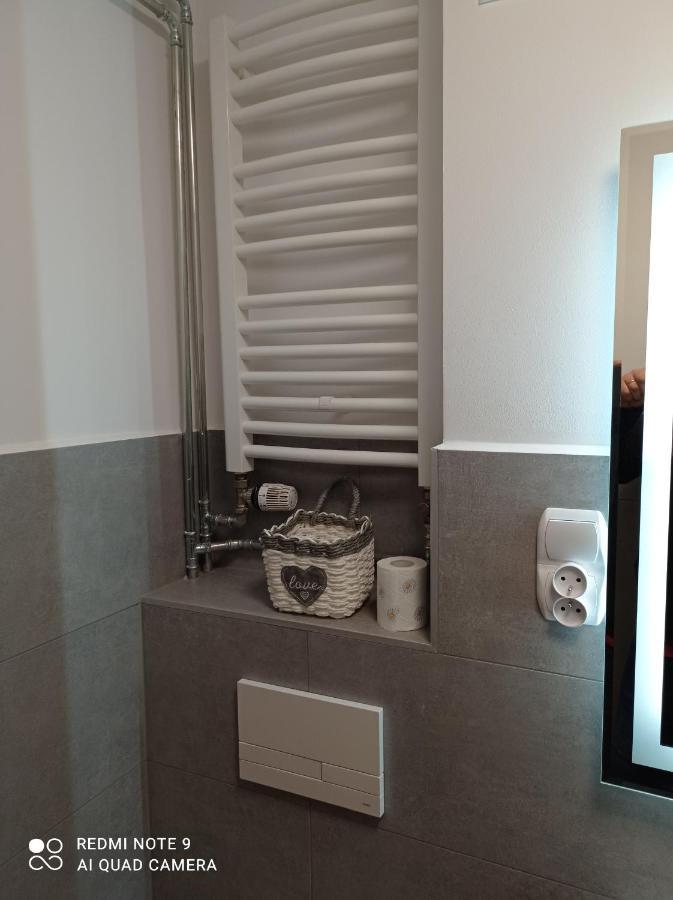 Apartament Na Parterze Stalowa Wola Eksteriør billede