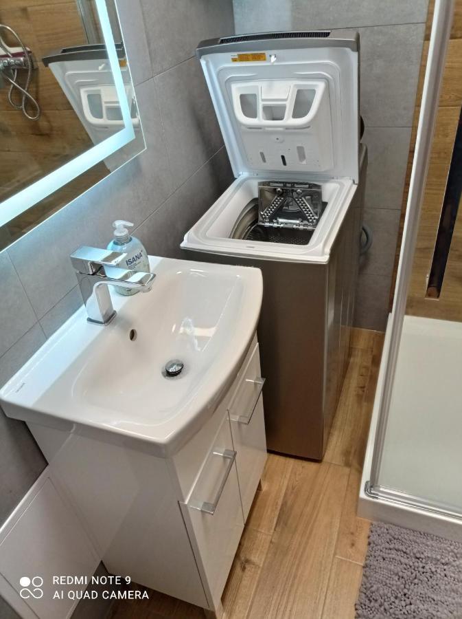 Apartament Na Parterze Stalowa Wola Eksteriør billede