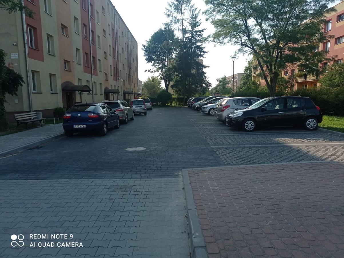 Apartament Na Parterze Stalowa Wola Eksteriør billede